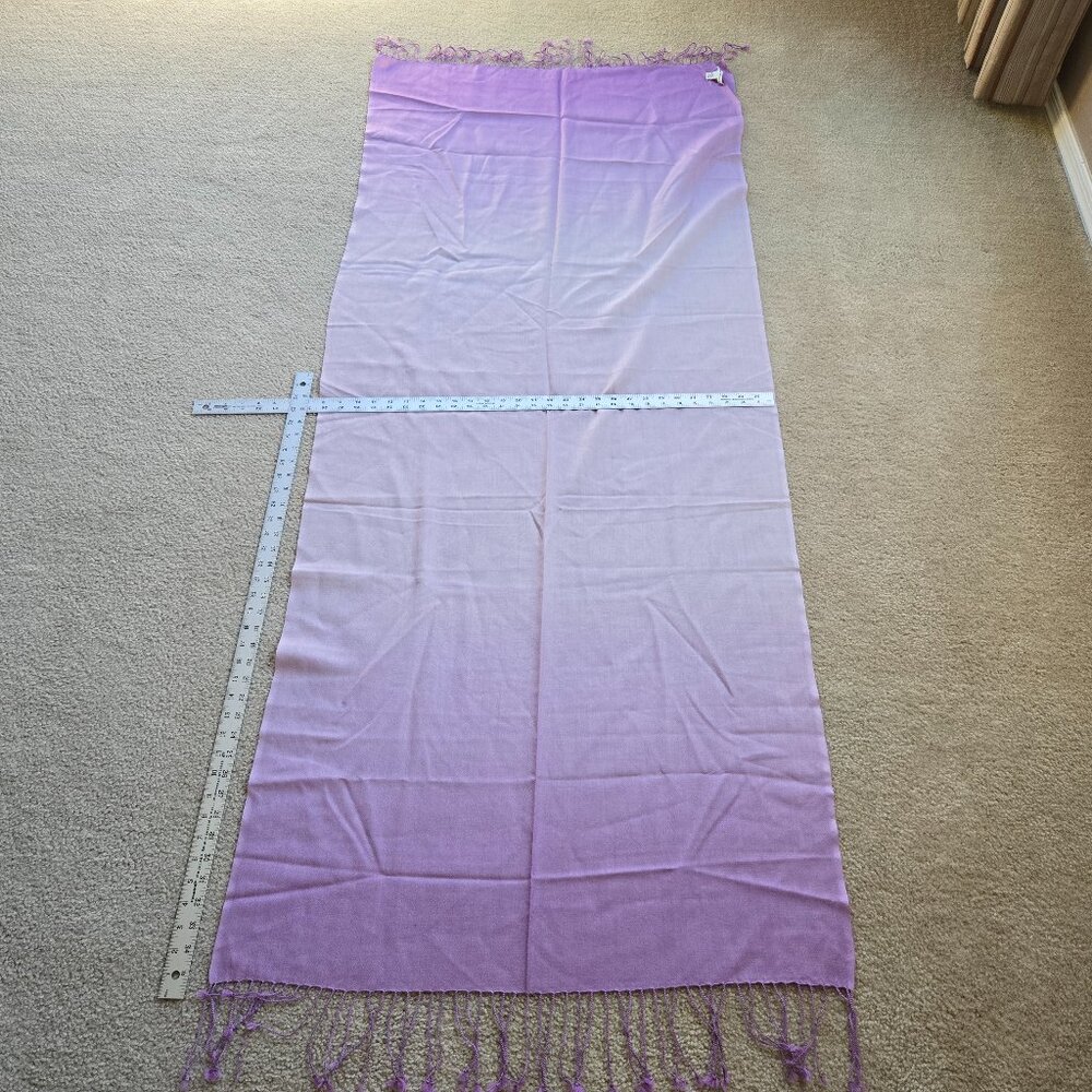 NWOT Banana Republic Lavender Purple Ombre WOOL Scarf Lightweight